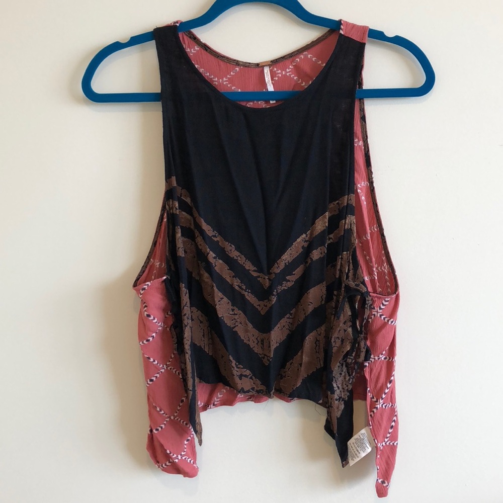 NEVER WORN: Free People Crop Top w/ Open Sides